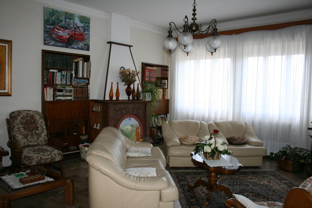 B&B Il Glicine Bedizzole Zewnętrze zdjęcie